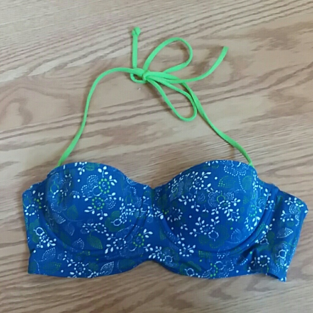 Abercrombie and Fitch bikini top medium